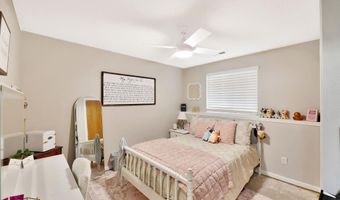 416 Country Hills Dr, Augusta, KS 67010
