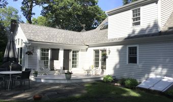 23 Seabreeze Dr, Bourne, MA 02532