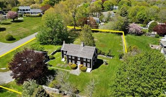 6 Baldwin Rd, Middletown, RI 02842