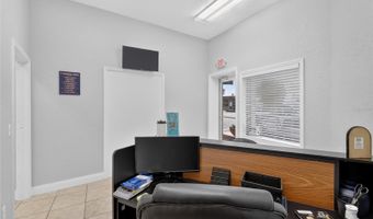 119 MAIN St, Auburndale, FL 33823