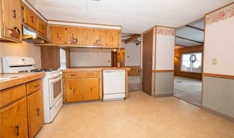 21 Golden Pond, Akron, NY 14001