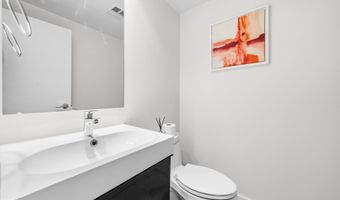 7400 LAKEVIEW Dr N404, Bethesda, MD 20817