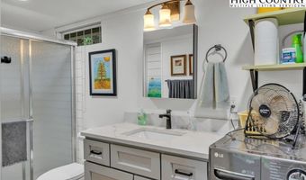 3681 Mulatto Mountain Rd, Fleetwood, NC 28626
