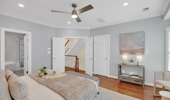 1818 POTOMAC GREENS Dr, Alexandria, VA 22314