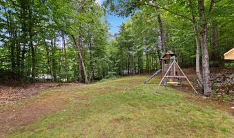 7 Lew Alice Dr, Boscawen, NH 03303