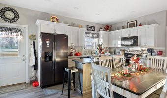 73 Pleasant View Dr, Albany, KY 42602