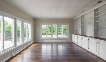 525 N Hametown Rd, Akron, OH 44333
