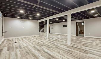 1008 Columbus Cir S, Ashland, OH 44805