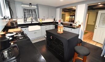 151 Hadde Ave, Cumberland, RI 02864