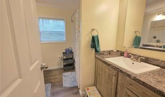 64 Horseshoe Rd, Autryville, NC 28318