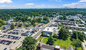 475 PENSDALE St, Philadelphia, PA 19128