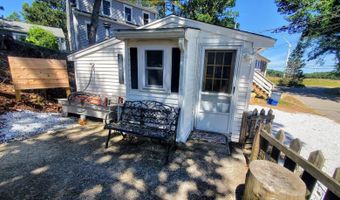 26 Hideaway Rd G, Bourne, MA 02532