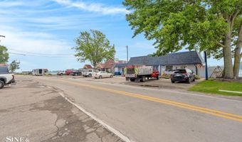 177 Williams St, Algonac, MI 48028