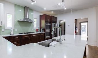 866 Nottingham Dr, Avondale Estates, GA 30002
