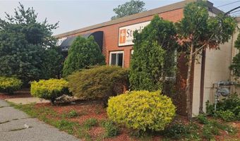 838 Dyer Ave, Cranston, RI 02920