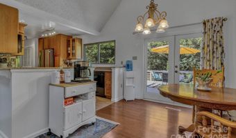 5 Fairway Dr, Arden, NC 28704