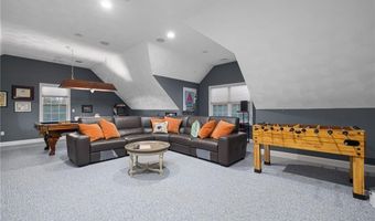 5 Morgan Ct, Lincoln, RI 02865