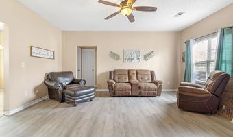 215 Shaw St, Albertville, AL 35950