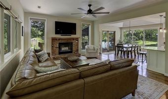 3 Redbird Dr, Agency, MO 64401