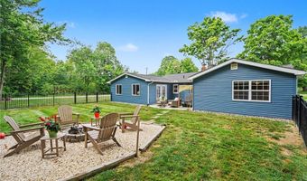 1223 Aurora Hill Dr, Aurora, OH 44202