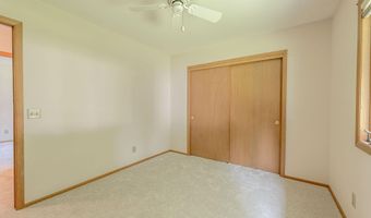 518 Topaz Ln, Madison, WI 53714