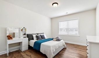 906 Haybeck Ln, Apex, NC 27523