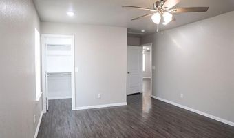 702 W 6th St, Atoka, OK 74525