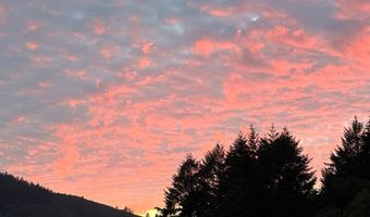 98825 PLEASANT HILL Dr 6, Brookings, OR 97415