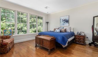 70 Great Rd, East Greenwich, RI 02818