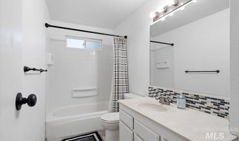 2012 Cherry St, Caldwell, ID 83605