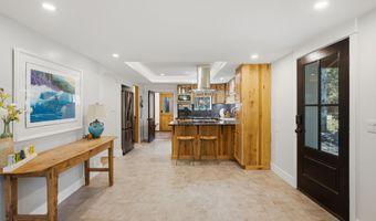 54440 Huntington Rd, Bend, OR 97707