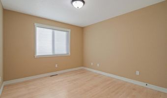 423 APPLETREE Ln, Cheyenne, WY 82009