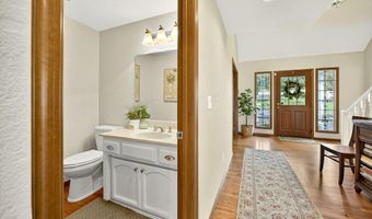 500 Pompadour Dr, Ashland, OR 97520