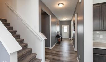 3022 Silvercliff Cir, Indianapolis, IN 46217