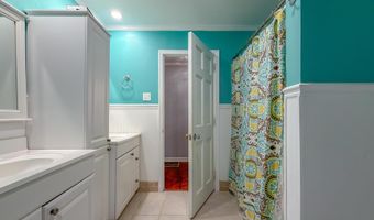 1715 Douglas Dr, Bainbridge, GA 39819