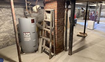 21 Fern St, Bangor, ME 04401