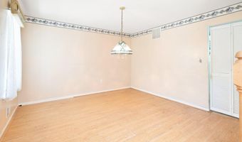 7 Willowtree Ct, Barnegat, NJ 08005