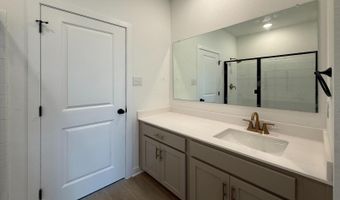 120 Peeps Ct, Adkins, TX 78101
