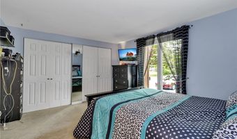 95 Greenwich Dr 2, Amherst, NY 14228