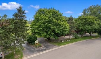 4465 Crescent Rd, Fitchburg, WI 53711