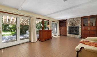 604 W Reach Dr, Jamestown, RI 02835