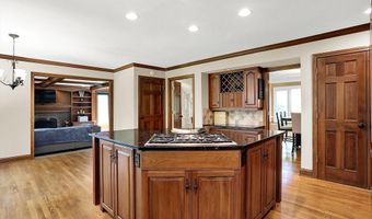 9015 Admirals Pointe Dr, Indianapolis, IN 46236