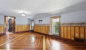 579 38th St, Allegan, MI 49010
