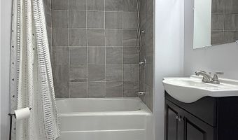 241 East Ave, Akron, NY 14001