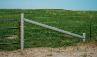 885 Th Rd, Bassett, NE 68714
