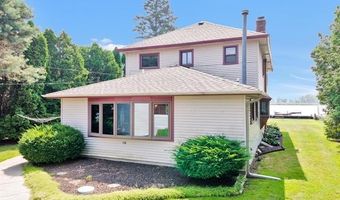 429 Edgewater Dr, Algonac, MI 48001