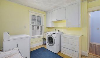154 Armington St, Cranston, RI 02905