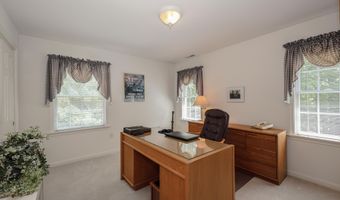 48 Essex Rd, Bedford, NH 03110
