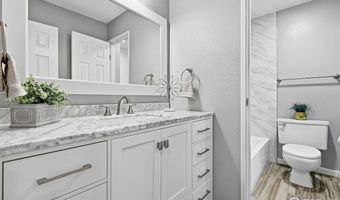 3240 Iris Ave 205, Boulder, CO 80301