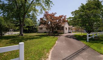 17 Railroad Ave, Beachwood, NJ 08722
